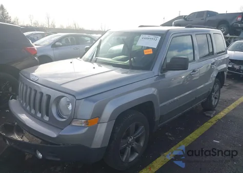 2015 Jeep Patriot High Altitude Edition z USA, uszkodzony, nr VIN 1C4NJRFB3FD348067